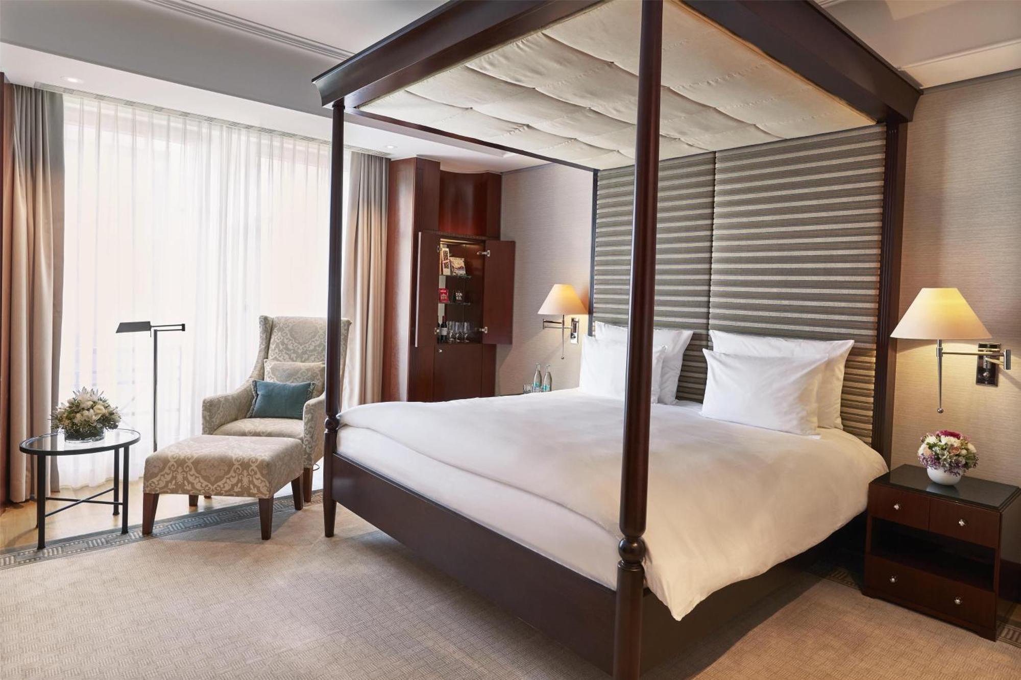 Hotel Adlon Kempinski Berlino Esterno foto